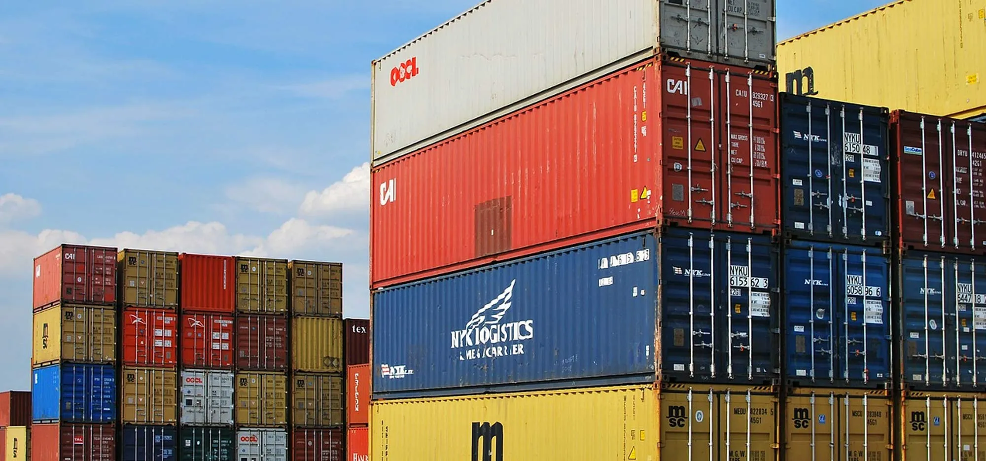 Commercial container cargo