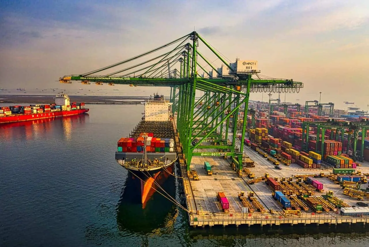 Real-time logistics visibility and cargo tracking